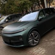 Бронирование автомобиля Lixiang в матовую полиуретановую пленку